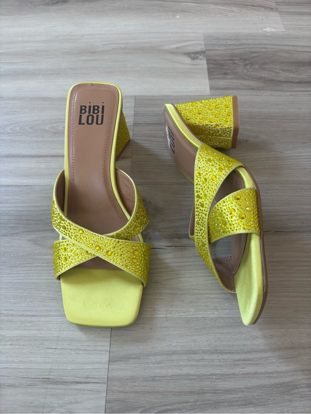 Bibi Lou 39/9 Lime Green Rhinestone Strappy Heels